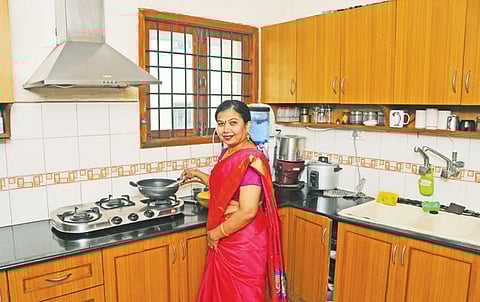 என் சமையலறையில் : யோகா சிகிச்சை நிபுணர் புவனேஸ்வரி