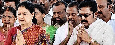 சின்னம்மா குடும்பம்!