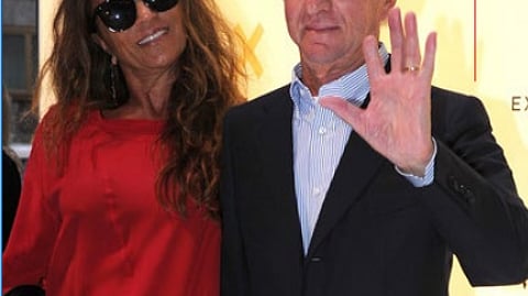 அன்று அனாதை! இன்று ஐரோப்பாவின் எட்டாவது பெரிய பணக்காரர்!