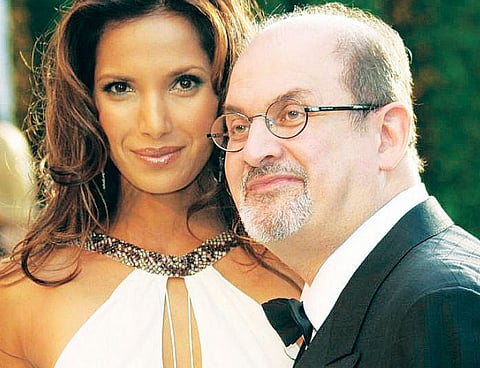 உயிருக்குப் பயந்து ஓடும் போதும் காதலிக்க முடியும்