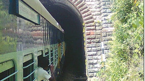 திருவனந்தபுரம் தென்காசி சாலை