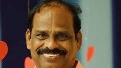 நட்சத்திரங்களுடன் ஒரு வண்ணத்துப்பூச்சி- 5