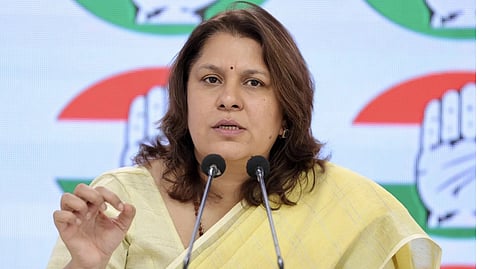 7 ஊழல்கள் விவகாரம் - பிரதமர்தான் பொறுப்பேற்க வேண்டும்: காங்கிரஸ் சொல்கிறது