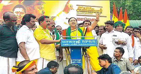 விருத்தாசலத்தில் பிரேமலதா விஜயகாந்த் ஆர்ப்பாட்டம்