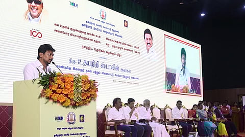 ஆளுநர் திமிராகப் பேசியிருக்கிறார் - அமைச்சர் உதயநிதி காட்டம்