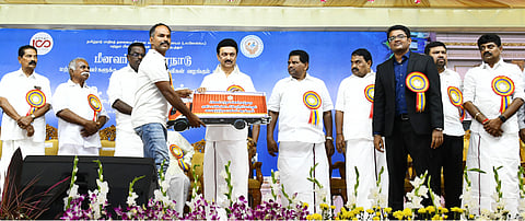 பாம்பன் மீனவர் மாநாட்டில் முதலமைச்சர் ஸ்டாலின் நலத் திட்ட உதவி