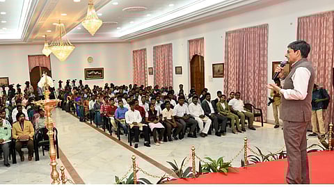 தேநீர் விருந்து ரத்து ஏன்? - ஆளுநர் மாளிகை விளக்கம்