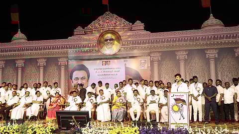 உதயநிதி ஸ்டாலின், தூத்துக்குடி தி.மு.க. இளைஞர் அணி கூட்டத்தில் பேச்சு