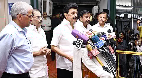 மக்களைக் காப்பதே முக்கியம்; எடப்பாடி நையாண்டிக்கு பதில் சொல்லத் தயாரில்லை- ஸ்டாலின் பேட்டி!