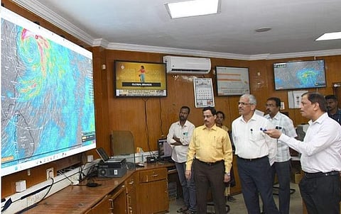 தலைமைச் செயலாளர் சிவ்தாஸ் மீனா