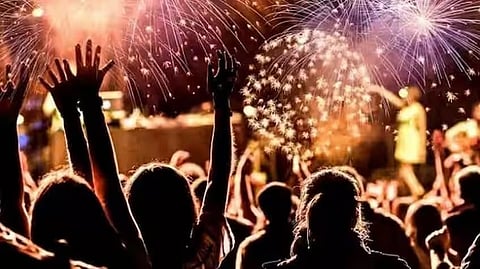 ஆங்கிலப் புத்தாண்டு; அரசியல் தலைவர்கள் வாழ்த்து!