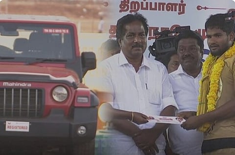 மதுரை கீழக்கரை ஜல்லிக்கட்டு: தார் கார் வென்ற அபிசித்தர்!