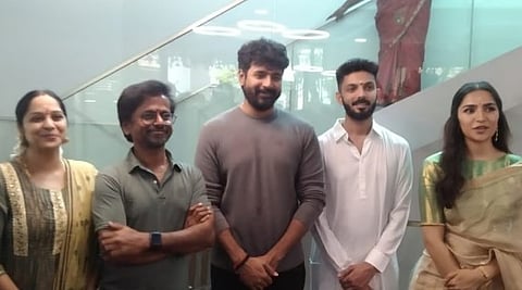 ஏ.ஆர்.முருகதாஸ் இயக்கத்தில் சிவகார்த்திகேயன்: எளிமையாக முடிந்த படத்தின் பூஜை!