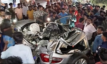 கிழக்கு கடற்கரை சாலையில் ஏற்பட்ட கார் விபத்து