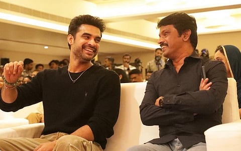 டோவினா தாமஸூடன் சேரன்