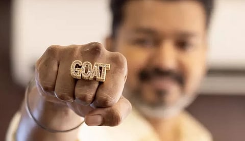 கோட் மோதிரத்துடன் நடிகர் விஜய்