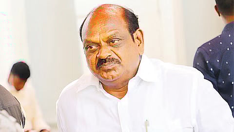 அதிமுக முன்னாள் அமைச்சர் வைத்திலிங்கம்