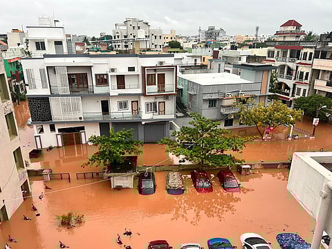 தண்ணீரில் தத்தளிக்கும் புதுச்சேரி (மாதிரிப்படம்)