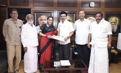 திமுகவில் இணைந்தார் சத்யராஜின் மகள் திவ்யா