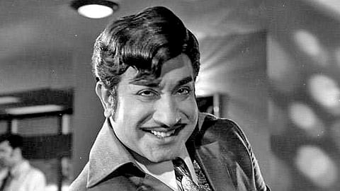 தமிழ் சினிமா ரசிகர்களின் வரம்புக்கு மீறிய விசுவாசம்!