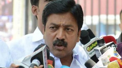 சிவி சண்முகம்