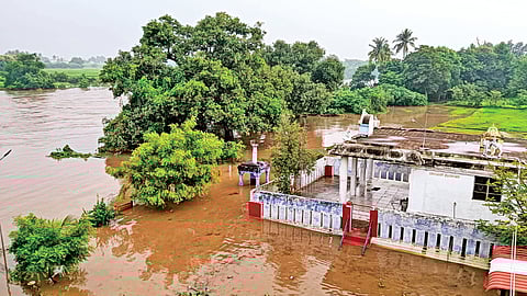 வெள்ளப்பெருக்கில் அமராவதி, இடம்: தாராபுரம்