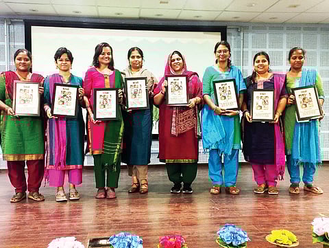 எட்டுப் பேர்