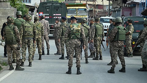 பாக். நகரங்கள் மீது தாக்குதல்… சுட்டு வீழ்த்தப்பட்ட போர் விமானங்கள்... இந்தியா அதிரடி!