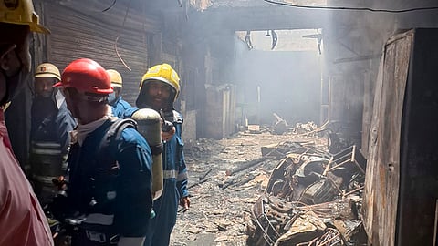 ஹைதராபாத் தீ விபத்து… 17 பேர் பலி!