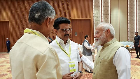 மோடியுடன் ஸ்டாலின்