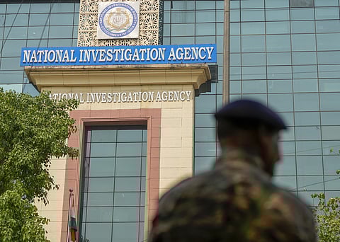 பாகிஸ்தானுக்கு உளவு பார்த்த சி.ஆர்.பி.எஃப். வீரர் அதிரடி கைது!