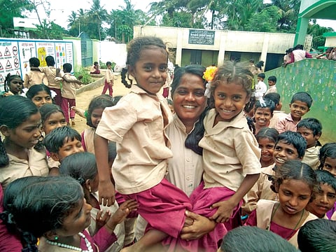 ஆசிரியை மகாலட்சுமி