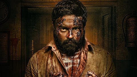 செல்வராகவனின் புதிய படம்: ஃபர்ஸ்ட் லுக் போஸ்டரை வெளியிட்ட தனுஷ்..!