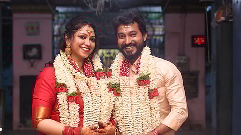 மாதம்பட்டி ரங்கராஜ் - ஜாய் கிரிசல்டா