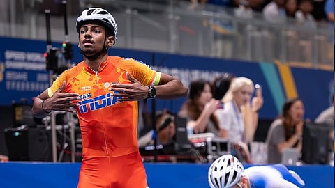 ஆனந்த்குமார் வேல்குமார்