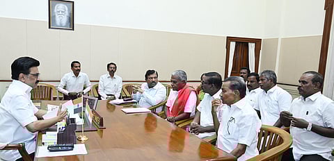 முதலமைச்சர் ஸ்டாலினுடன் சண்முகம் தலைமையில் சிபிஎம் கட்சிக் குழு சந்திப்பு