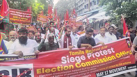 சென்னையில் எஸ்.ஐ.ஆர். எதிர்ப்புப் போராட்டம்- திருமுருகன் காந்தி கைது!
