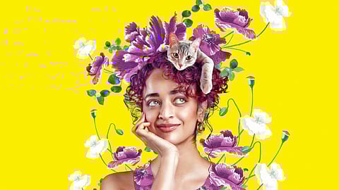 பொது சமூகத்தைச் சீண்டிப் பார்க்கும் BAD GIRL