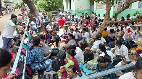 1000 பேர் நிரந்தரம் : மா.சுப்பிரமணி அறிவிப்பு, ஒப்பந்த செவிலியர் போராட்டம் நிறுத்திவைப்பு