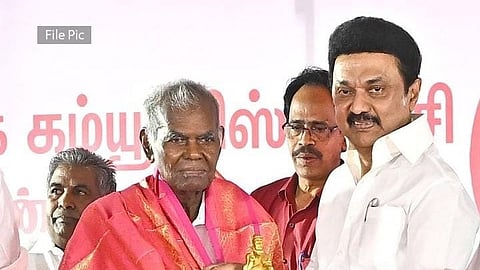 நல்லகண்ணுவுடன் மு.க.ஸ்டாலின்