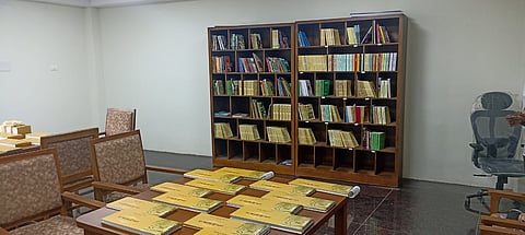 மாடுகள் பற்றி ஸ்பெஷல் நூலகம்... அசத்தும் ஜல்லிக்கட்டு அரங்கம்!