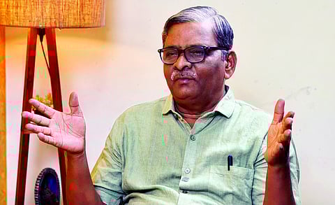 "கலை கலைக்காகவே என்று சொல்லக்கூடியவர்கள், நாங்கள் எழுதுவதை
ஏற்றுக் கொள்ளமாட்டார்கள்!’’