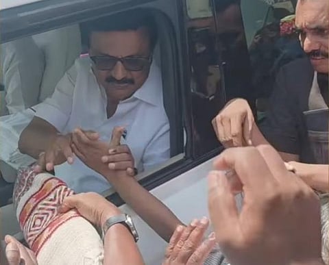 துபாயில் உதயநிதி, கொடைக்கானலில் மு.க.ஸ்டாலின்!