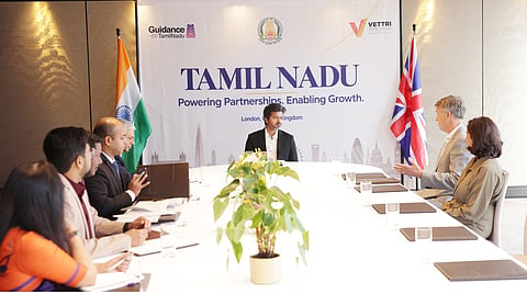 லண்டனில் தொழில் அதிபர்களுடன் விஜய் சந்திப்பு!