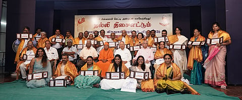 ஒரே மேடையில் 27 மொழிபெயர்ப்பாளர்களுக்கு விருது!