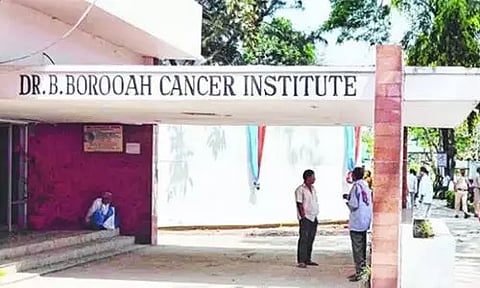 মানসিক দৃঢ়তাৰ প্ৰকৃষ্ট চানেকিঃ মেট্ৰিকত উজলিল ৰক্ত কৰ্কটত আক্ৰান্ত ছাত্ৰ