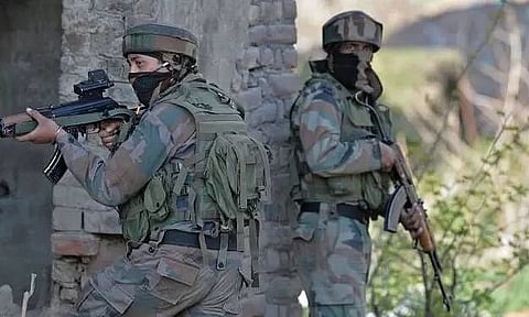 কাশ্মীৰৰ বাৰামুল্লাত সংঘৰ্ষঃ দুজন চি আৰ পিসহ তিনিজন ছহিদ