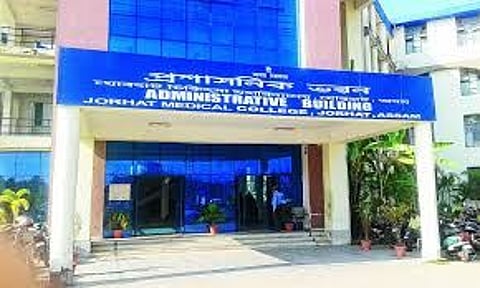 ক'ৰ'না যুঁজৰ মাজতে অথন্তৰঃ জে এম চি এইচৰ দুগৰাকী চিকিত্সকৰ পদত্যাগ