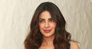 পিতৃ অশোক চোপ্ৰাৰ জন্মদিন পালন  প্ৰিয়ংকাৰ, সামাজিক মাধ্যমত ফটো শ্বেয়াৰ