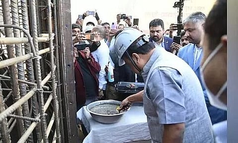 মাজুলীবাসীলৈ সকাহ ! মাজুলী-যোৰহাট দলঙৰ নিৰ্মাণ কাৰ্য আৰম্ভ কৰিলে অসমৰ মুখ্যমন্ত্ৰীয়ে